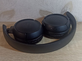 Навушники, гарнітури Наушники, гарнитуры ^/--/^ Навушники JBL Tune 520 /--/ BT Black ^_^^^ Наушники JBL Tune 520 /--/ BT Black - фото фото фото