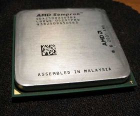Процесори Процессоры ^/--/^ s /--/ 754 AMD Sempron 2500+   (SDA /--/ 2500 /--/ AIO /--/ 3 /--/ BX) ^_^^^ s /--/ 754 AMD Sempron 2500+ (SDA /--/ 2500 /--/ AIO /--/ 3 /--/ BX) - фото фото фото