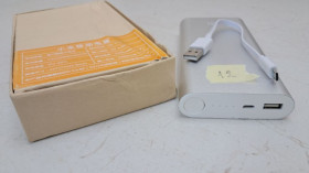 Зовнішні акумулятори (Power Bank) Внешние аккумуляторы (Power Bank) ^/--/^ Лот №13. Зовнішній акумулятор        (power bank) ксіомі 20800 /--/ мАч         (реальна ємність 25000) мікро юсб ^_^^^ Лот No /--/ 13. Внешний аккумулятор (power bank) косиоми 20800 мАч (реальная емкость 25000) микро юсб - фото фото фото