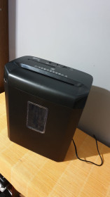 Шредери Шредеры ^/--/^ Шредер для паперу United Office з Німеччіни! ^_^^^ Шредер для бумаги United Office из Германии! - фото фото фото