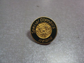 Спортивні Спортивные ^/--/^ знак 2003 special olympics world games специальные олимпийские летние игры дублин ирландия №2810 ^_^^^ 2003 special olympics world games спеціальні олімпійські літні ігри дублін ірландія No /--/ 2810 - фото фото фото