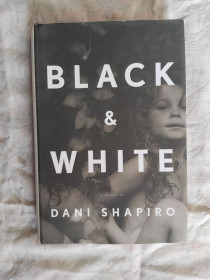 Книги на іноземних мовах Книги на иностранных языках ^/--/^ D. Shapiro Black &amp; white ^_^^^ D. Shapiro Black &amp - фото фото фото