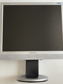 Samsung Samsung ^/--/^ Монітор 19&amp;quot; Samsung 913 /--/ BM Plus LS /--/ 19 /--/ PLMTSQ Сріблястий ^_^^^ Монитор 19&amp;quot; Samsung 913 /--/ BM Plus LS /--/ 19 /--/ PLMTSQ Серебристый - фото фото фото