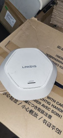 Маршрутизатори Маршрутизаторы ^/--/^ Wi-Fi точка доступа LinkSys LAPN /--/ 300 № 230604 ^_^^^ Wi-Fi точка доступу LinkSys LAPN /--/ 300 No 230604 - фото фото фото