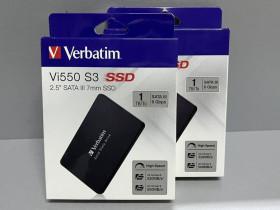 Жорсткі диски Жесткие диски ^/--/^ SSD накопитель Verbatim Vi /--/ 550 S /--/ 3 1 /--/ TB SATA III 2.5&amp;quot; (49353) Новый! ^_^^^ Внутрішній твердотільний SSD-накопичувач Verbatim Vi /--/ 550 S /--/ 3 Sata III 7 mm, 1 ТБ НОВИЙ!!! - фото фото фото
