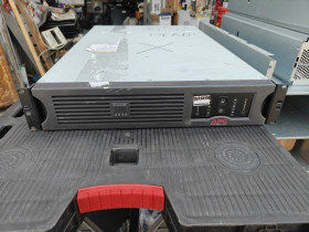 UPS, ИБП UPS, ИБП ^/--/^ ИБП Бесперебойник UPS 3000 VA / ВА APC Smart-UPS SUA /--/ 3000 /--/ RMI /--/ 2 /--/ U № 26250507 ^_^^^ ІБП Безперебійник UPS 3000 VA / ВА APC Smart-UPS SUA /--/ 3000 /--/ RMI /--/ 2 /--/ U No 26250507 - фото фото фото