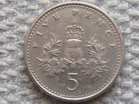 Єлизавета II (після ) Елизавета II (после ) ^/--/^ Великобритания 5 пенсов 1990 года #4990 ^_^^^ Велика Британія 5 пенсів 1990 року #4990 - фото фото фото