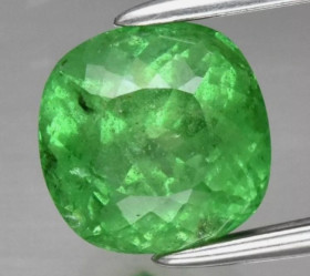 Гранат Гранат ^/--/^ 1.69 /--/ ct Натуральный Тсаворит Гранат,Top Green. ^_^^^ Натуральний Тсаворит Гранат, Top Green. - фото фото фото