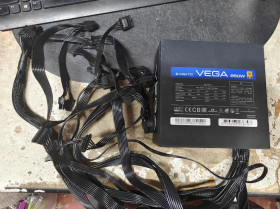 Блоки живлення Блоки питания ^/--/^ Брендовый блок питания БП Chieftec VEGA 80 Plus Gold PPG-850-S 850 /--/ W / 850 /--/ Вт № 262906101 ^_^^^ Брендовий блок живлення БП Chieftec VEGA 80 Plus Gold PPG-850-S 850 /--/ W / 850 /--/ Вт No 262906101 - фото фото фото