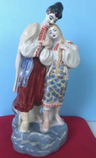 Статуетки, Скульптури, Фігурки, Фарфор Статуэтки, Скульптуры, Фигурки, Фарфор ^/--/^ Фарфоровая статуэтка Майская ночь Полоне ЗХК УССР Левко и Оксана Ганна Галя автор Жникруп Гоголь ^_^^^ Фарфорова статуетка Майська ніч Полоне ЗХК УРСР Левко та Оксана Ганна Галя автор Жникруп Гоголь - фото фото фото