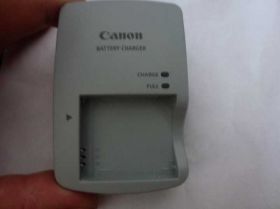 Акумулятори, зарядні пристрої Аккумуляторы, зарядные устройства ^/--/^ зарядное для Canon PowerShot S /--/ 90,S /--/ 95 ОРИГИНАЛ 100%. ^_^^^ Зарядне для Canon PowerShot S /--/ 90,S /--/ 95 Орігінал 100%. - фото фото фото