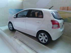 : Закордонні : Зарубежные ^/--/^ Модель масштабная автомобиля копия Toyota Yaris Cararama Масштаб 1:43 ^_^^^ Модель масштабна автомобіля копія Toyota Yaris Cararama Масштаб 1:43 - фото фото фото