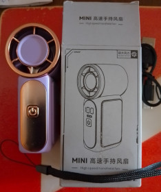 Вентилятори Вентиляторы ^/--/^ Вентилятор портативний міні,USB зарядка,3 швидкості. ^_^^^ Вентилятор портативный мини,USB зарядка, 3 скорости. - фото фото фото