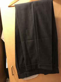 Штани Брюки ^/--/^ Брюки Hugo Boss, модель Lopez 04570   (размер 98) Сделано в Италии ^_^^^ Брюки Hugo Boss, модель Lopez 04570 (розмір 98) Зроблено в Італії - фото фото фото