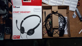 Навушники Наушники ^/--/^ Наушники Trust Ilux Chat Headset № 21010306 ^_^^^ Навушники Trust Ilux Chat Headset No 21010306 - фото фото фото