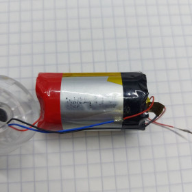 Зовнішні акумулятори (Power Bank) Внешние аккумуляторы (Power Bank) ^/--/^ Рабочий аккумулятор 21350 3,7 v 1300 mA с одноразки. Б/у ^_^^^ Робочий акумулятор 21350 3,7 v 1300 mA з одноразки. Б/у - фото фото фото