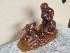 Статуетки, Скульптури, Фігурки, Фарфор Статуэтки, Скульптуры, Фигурки, Фарфор ^/--/^ Фаянс рыбак и золотая рыбка раз.35 /--/ х /--/ 26 /--/ х /--/ 15 /--/ см. 1970 гг. облито глазурю. ^_^^^ Фаянс рибалка і золота рибка раз. 35 /--/ х /--/ 26 /--/ х /--/ 15 /--/ см. 1970 облито глазурю. - фото фото фото