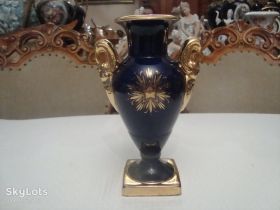 Кухонне начиння, посуд, столове срібло Кухонная утварь, посуда, столовое серебро ^/--/^ ВАЗА Кобальт Позолота Фарфор Германия №1 ^_^^^ ВАЗА Кобальт Позолота Фарфор Німеччина No /--/ 1 - фото фото фото