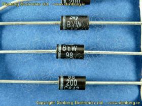 Мікросхеми Микросхемы ^/--/^ Микросхема Schottky dual diode Rectifier,BYW /--/ 98-200 ^_^^^ Мікросхема Schottky dual diode Rectifier, BYW /--/ 98-200 - фото фото фото
