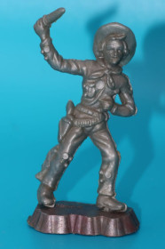 Фігурки, солдатики Фигурки, солдатики ^/--/^ ковбой з ножем TEXAS 45-50 /--/ мм Італія-ФРН ^_^^^ ковбой с ножом TEXAS 45-50 /--/ мм Италия-ФРГ - фото фото фото