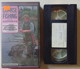 Спорт Спорт ^/--/^ Видеокассета Coarse Fishing with The Experts  (1987)  (фирма) ^_^^^ Відеокасета Coarse Fishing with The Experts (1987) - фото фото фото