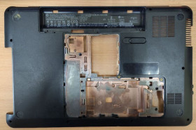 Корпуса Корпуса ^/--/^ Нижня кришка   (піддон) корпусу HP G /--/ 6-1076 /--/ er 641967-001 ^_^^^ Нижняя крышка (поддон) корпуса HP G /--/ 6-1076 /--/ er 641967-001 - фото фото фото