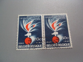 Бенілюкс Бенилюкс ^/--/^ марки сцепка Бельгия 1964 Столетие Социалистического Интернационала 100 лет гаш №2135 ^_^^^ Бельгія 1964 Сторіччя Соціалістичного Інтернаціоналу 100 років гаш No /--/ 2135 - фото фото фото