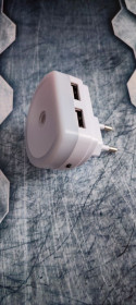 Зарядні пристрої Зарядные устройства ^/--/^ Блок питания 2 usb с ночником ^_^^^ Блок живлення 2 usb з нічником - фото фото фото