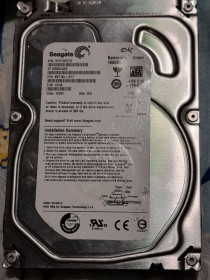 Жорсткі диски Жесткие диски ^/--/^ 100% hdd 3.5 1.5 тб seagate barracuda green 5900 100/102 жесткий диск сигейт st /--/ 1500 /--/ dl /--/ 003 9 /--/ vt /--/ 16 /--/ l ^_^^^ 100% hdd 3.5 1.5 тб seagate barracuda green 5900 100/102 жорсткий диск сигейт st /--/ 1500 /--/ dl /--/ 003 9 /--/ vt /--/ 16 /--/ l - фото фото фото