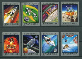 Освоєння космосу Освоение космоса ^/--/^ Руанда Rwanda  Space 1970 IMP Mi 414-421 /--/ B Apollo 11 MNH Cv 76.00 ^_^^^ Rwanda Space 1970 IMP Mi 414-421 /--/ B Apollo 11 MNH Cv 76.00 - фото фото фото