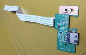 Інші комплектуючі Другие комплектующие ^/--/^ Додаткова плата USB DABD /--/ 9 /--/ TB /--/ 18 /--/ E /--/ 0 Rev:E + шлейф  для Toshiba Satellite C /--/ 70 C /--/ 70 /--/ D-A C /--/ 70 /--/ D C /--/ 70 /--/ D-B L /--/ 75 S /--/ 75 C /--/ 70-A L /--/ 70 ... ^_^^^ Дополнительная плата USB DABD /--/ 9 /--/ TB /--/ 18 /--/ E /--/ 0 Rev:E + шлейф для Toshiba Satellite C /--/ 70 /--/ D-A C /--/ 70 /--/ D C /--/ 70 /--/ D-B L /--/ 75 S /--/ 75 C /--/ 70-A L /--/ 70... - фото фото фото