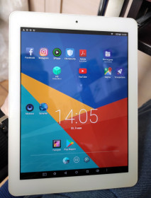 Інші моделі Другие модели ^/--/^ Шикарний планшет Teclast X /--/ 98 Plus II 4/64 9,7&amp;quot; IPS Retina на Intel Atom! Windows 10 + Android!!! ^_^^^ Шикарный планшет Teclast X /--/ 98 Plus II 4/64 9,7&amp; IPS Retina на Intel Atom! Windows 10 + Android!!! - фото фото фото