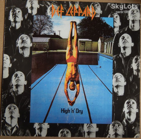 Платівки Пластинки ^/--/^ Def Leppard – High &amp;apos;N&amp;apos; Dry   (Vertigo – 6359 045, Germany) inner sleeve EX+/EX+ ^_^^^ Def Leppard – High &amp;apos;N&amp;apos; Dry (Vertigo – 6359 045, Germany) inner sleeve EX+/NM- - фото фото фото