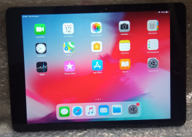 Apple iPad Apple iPad ^/--/^ Планшет Apple iPad Air 1 64 /--/ GB Space Gray   (Wi-Fi + LTE/SIM) ^_^^^ Планшет Apple iPad Air 1 64 /--/ GB Space Gray (Wi-Fi + LTE/SIM) - фото фото фото