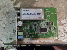 ТВ-тюнери ТВ-тюнеры ^/--/^ TV тюнер AVerMedia AVerTV Studio 305 № 241311122 ^_^^^ TV тюнер AVerMedia AVerTV Studio 305 No 241311122 - фото фото фото