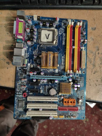 Материнські плати Материнские платы ^/--/^ Мат. плата Gigabyte GA-P /--/ 31-DS /--/ 3 /--/ L rev /--/ 1.0 LGA /--/ 775 P /--/ 31 PCI-E+GbLAN SATA ATX 4 /--/ DDR /--/ 2 № 231601 ^_^^^ Мат. плата Gigabyte GA-P /--/ 31-DS /--/ 3 /--/ L rev /--/ 1.0 LGA /--/ 775 P /--/ 31 PCI-E+GbLAN SATA ATX 4 /--/ DDR /--/ 2 No 231601 - фото фото фото