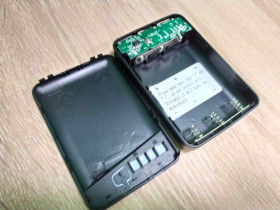 Зовнішні акумулятори (Power Bank) Внешние аккумуляторы (Power Bank) ^/--/^ Корпус Повербанк павербанк PowerBank 3 х 18650 USB 1 /--/ A microUSB черный на защелках ^_^^^ Корпус Повербанк павербанк PowerBank 3 х 18650 USB 1 /--/ A microUSB чорний на защелках - фото фото фото