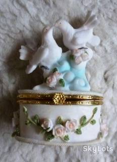 Статуетки, Скульптури, Фігурки, Фарфор Статуэтки, Скульптуры, Фигурки, Фарфор ^/--/^ Шкатулка &amp;quot;2 голубя&amp;quot; ^_^^^ Шкатулка &amp;quot;2 голуба &amp;quot; - фото фото фото