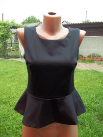 Футболки Футболки ^/--/^ Prom            ( 44 р )  OASIS майка футболка с баской  Англия ^_^^^ Prom (44 р) OASIS майка футболка з лазкою Англія - фото фото фото
