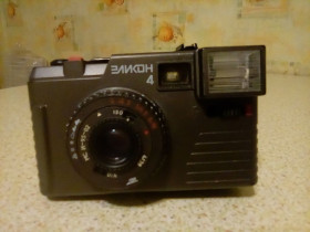 Вінтажні фотоапарати Винтажные фотоаппараты ^/--/^ Елікон-4 - радянський малоформатний шкільний фотоапарат ^_^^^ Эликон-4 - советский малоформатный школьный фотоаппарат - фото фото фото