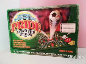 Ігри, настільні ігри Игры, настольные игры ^/--/^ Настільна гра The ultimate football triva game ^_^^^ Настольная игра The ultimate football triva game - фото фото фото