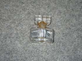 Пляшки Бутылки ^/--/^ Духи Fidji parfums Guy Laroche Paris Франция времён СССР флакон ^_^^^ Духи Fidji parfums Guy Laroche Paris Франція часів СРСР флакон - фото фото фото