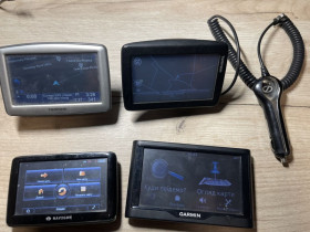 GPS навігатори GPS навигаторы ^/--/^ автомобільні GPS-навігатори ^_^^^ автомобильные GPS-навигаторы - фото фото фото