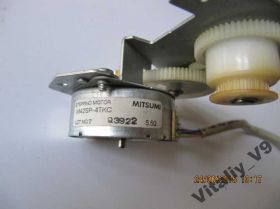 Інші радіокомпоненти Другие радиокомпоненты ^/--/^ Шаговый двигатель M /--/ 42 /--/ SP-4 /--/ TKC MITSUMI ^_^^^ Кроковий двигун M /--/ 42 /--/ SP-4 /--/ TKC MITSUMI - фото фото фото