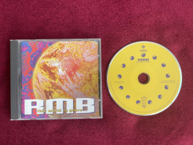 Музичні диски Музыкальные диски ^/--/^ Музыкальный CD альбом оригинал &amp;quot;RMB ‎– This World Is Yours&amp;quot; [Low Spirit Recordings] [527 978-2] ^_^^^ Музичний CD альбом оригінал &amp;quot;RMB – This World Is Yours &amp;quot; [Low Spirit Recordings] [527 978-2] - фото фото фото