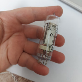 Радіолампи Радиолампы ^/--/^ Кварц 503,550  кГц, прецизионный, большой, редкость! Лот 1 шт! Смотрите по фото! ^_^^^ Кварц 503,550 кГц, прецизійний, великий, рідкість! Лот 1 шт. Дивіться по фото! - фото фото фото