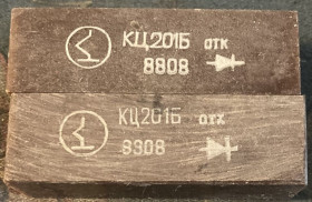 Діоди Диоды ^/--/^ Диодный столб Кц /--/ 201 /--/ б. Б/у. В лоте 1 штука! ^_^^^ Діодний стовп Кц /--/ 201 /--/ б. Б/у. У лоті 1 штука! - фото фото фото