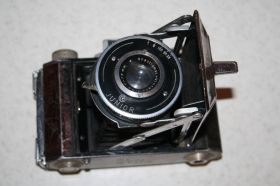Вінтажні фотоапарати Винтажные фотоаппараты ^/--/^ Фотоаппарат гармошка Veltа. №28.240 ^_^^^ Фотоапарат гармошка Veltа. No /--/ 28.240 - фото фото фото
