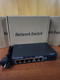 Аксесуари та комплектуючі Аксессуары и комплектующие ^/--/^ PoE Switch Комутатор NF /--/ 1006 /--/ S 4 порта 10/100 Мбіт/с+2 порта Uplink ^_^^^ PoE Switch Коммутатор NF /--/ 1006 /--/ S 4 порта 10/100 Мбит/с+2 порта Uplink - фото фото фото