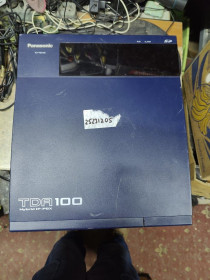 IP-телефонія IP-телефония ^/--/^ Цифровая мини АТС Panasonic KX-TDA-100 с модулями № 25231205 ^_^^^ Цифрова міні АТС Panasonic KX-TDA-100 з модулями No 25231205 - фото фото фото